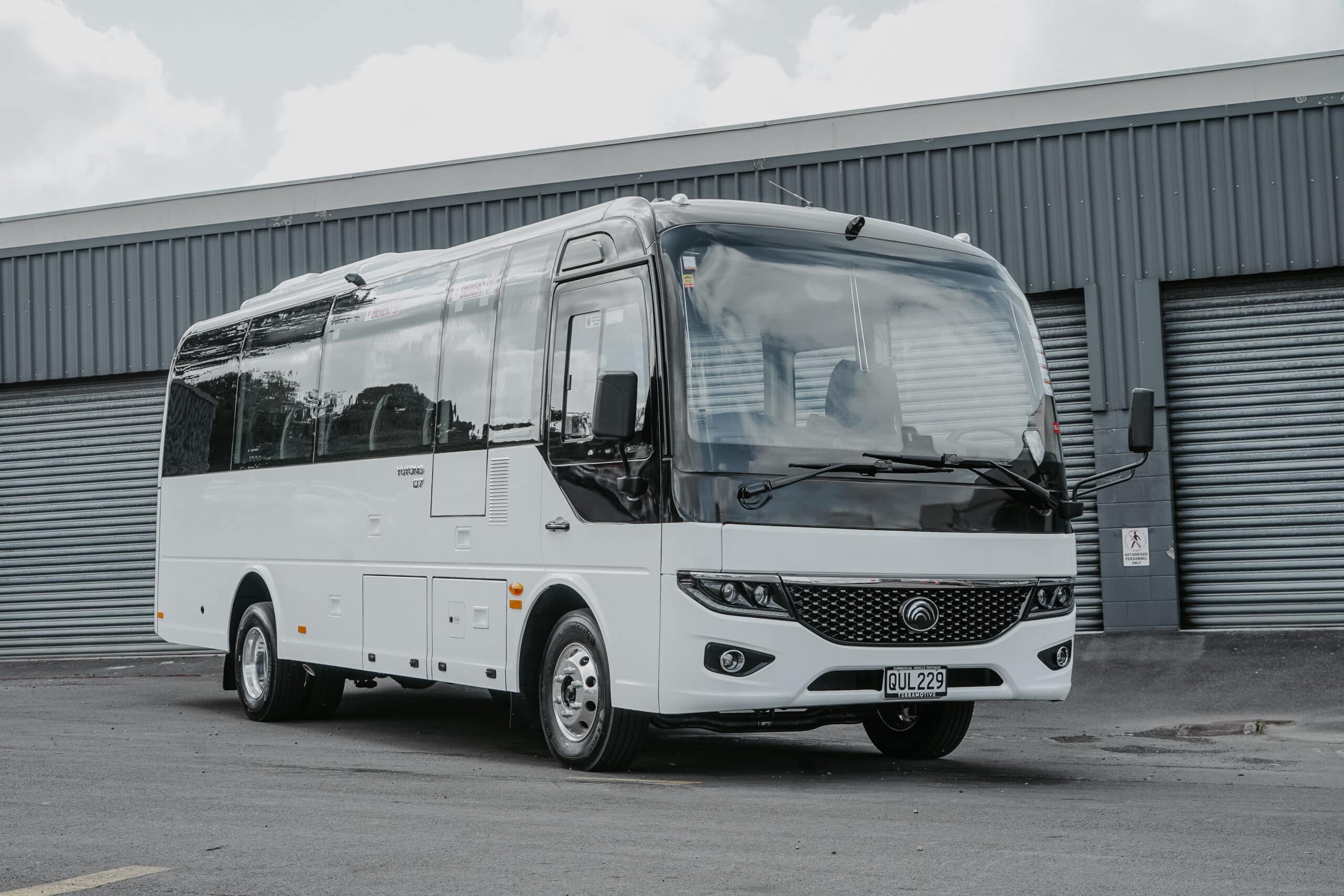 Yutong D7 Coach